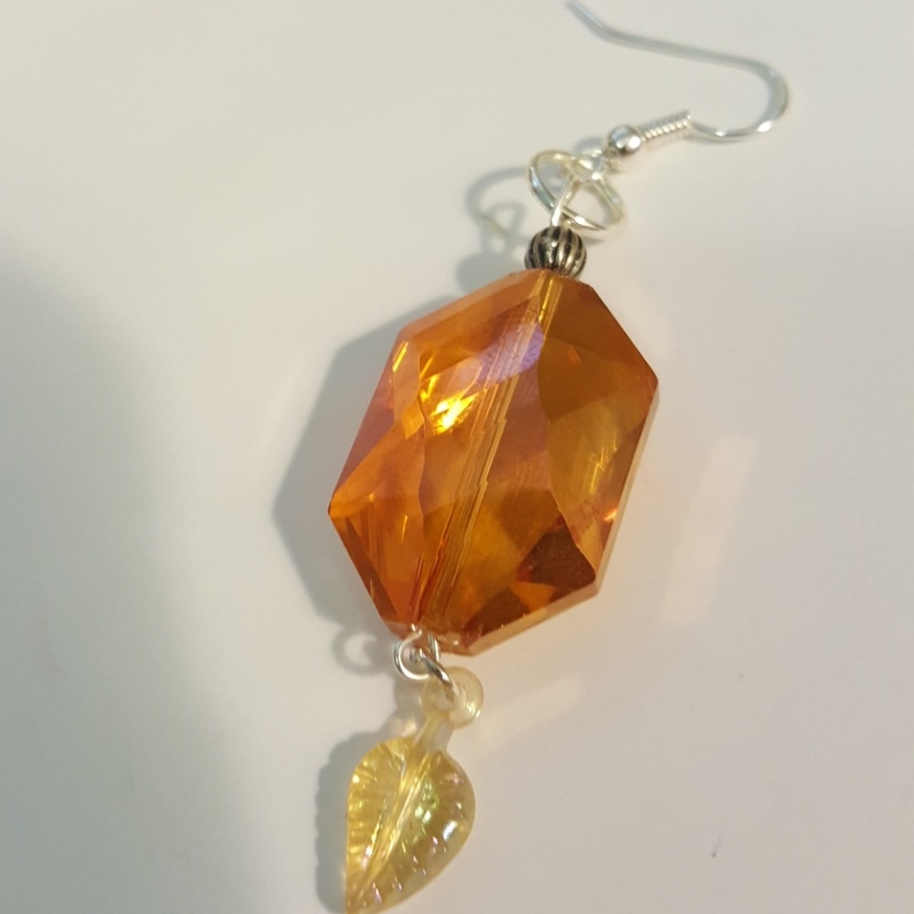 Silver/ Orange/ Yellow 💛/🍂Leaf Charmed Earrings - Picture 3 of 4